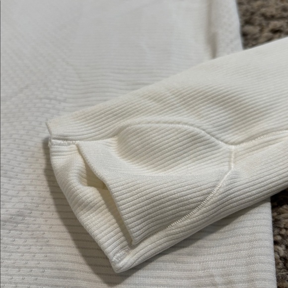 Lululemon Swiftly Tech Long Sleeve 2.0 *Race Length size 4 - Picture 5 of 5